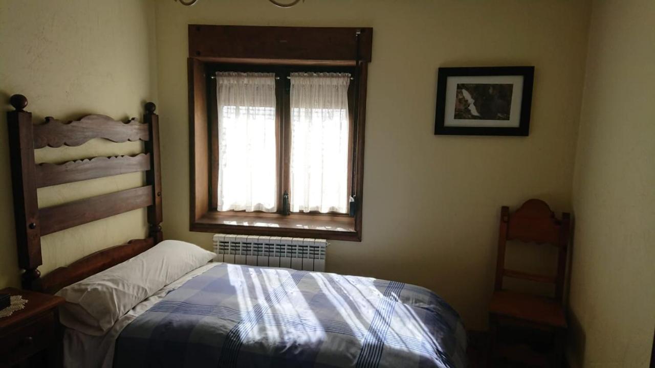 Artesano I Y III Guest House Navarredonda de Gredos Bagian luar foto
