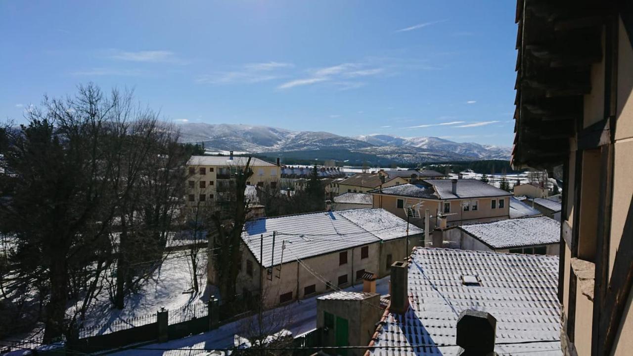 Artesano I Y III Guest House Navarredonda de Gredos Bagian luar foto