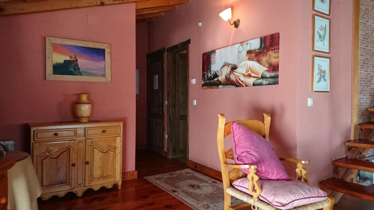 Artesano I Y III Guest House Navarredonda de Gredos Bagian luar foto