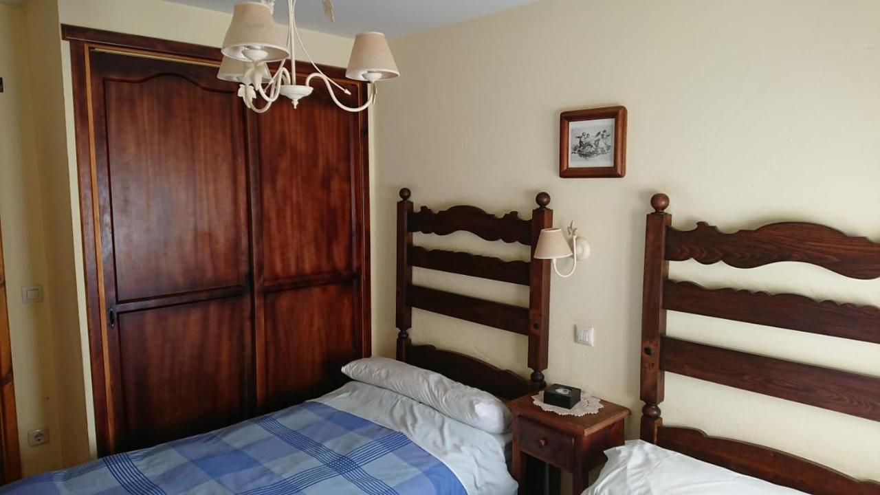 Artesano I Y III Guest House Navarredonda de Gredos Bagian luar foto