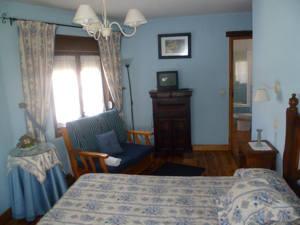 Artesano I Y III Guest House Navarredonda de Gredos Bagian luar foto