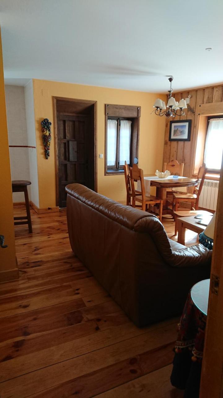 Artesano I Y III Guest House Navarredonda de Gredos Bagian luar foto